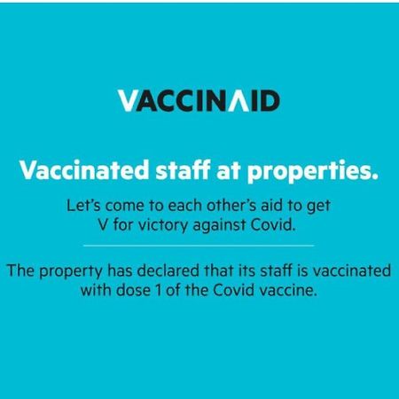 Vaccinated Staff - Oyo 1300 Crecia Guest House Hatu Экстерьер фото