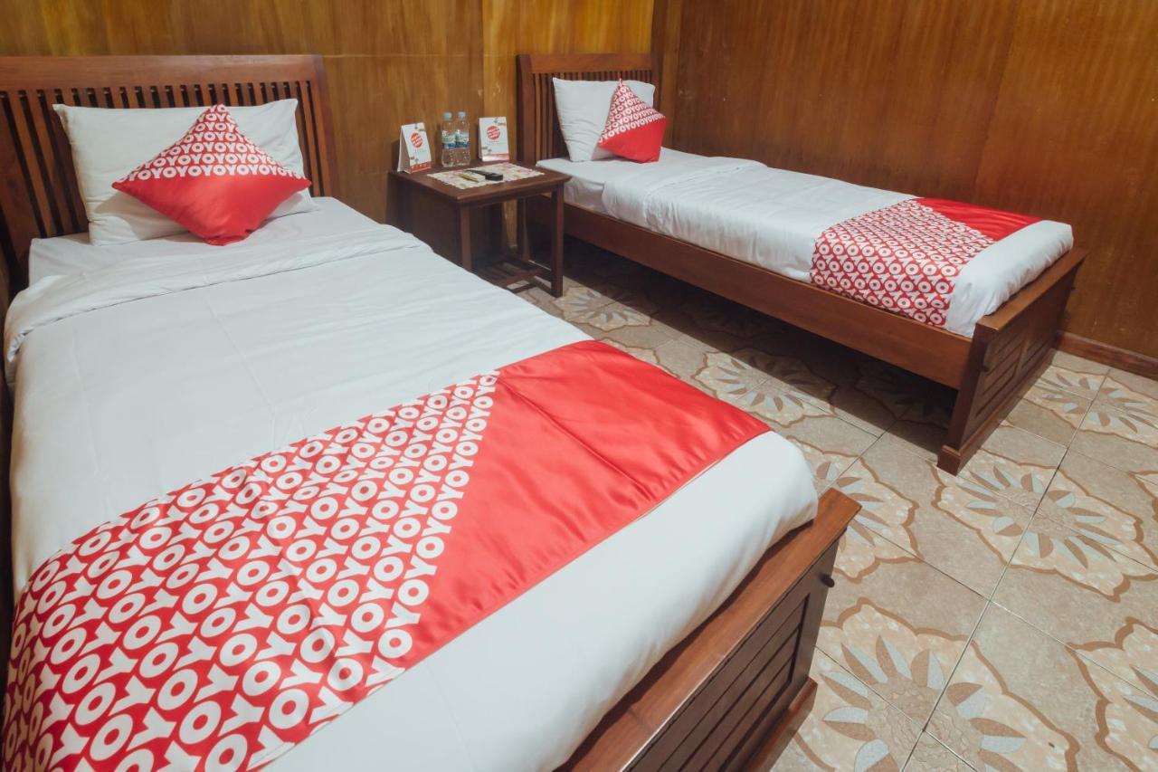 Vaccinated Staff - Oyo 1300 Crecia Guest House Hatu Экстерьер фото