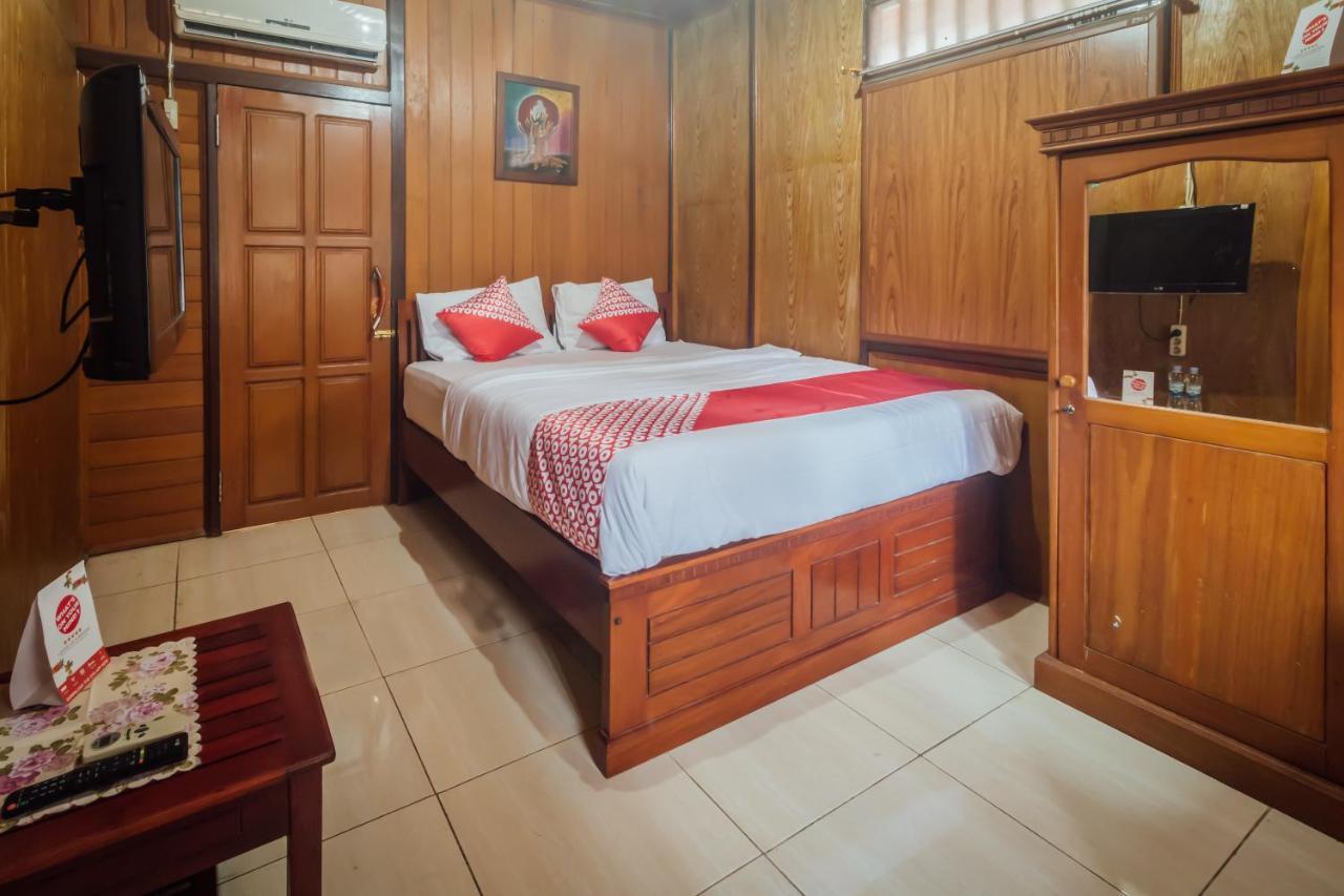 Vaccinated Staff - Oyo 1300 Crecia Guest House Hatu Экстерьер фото